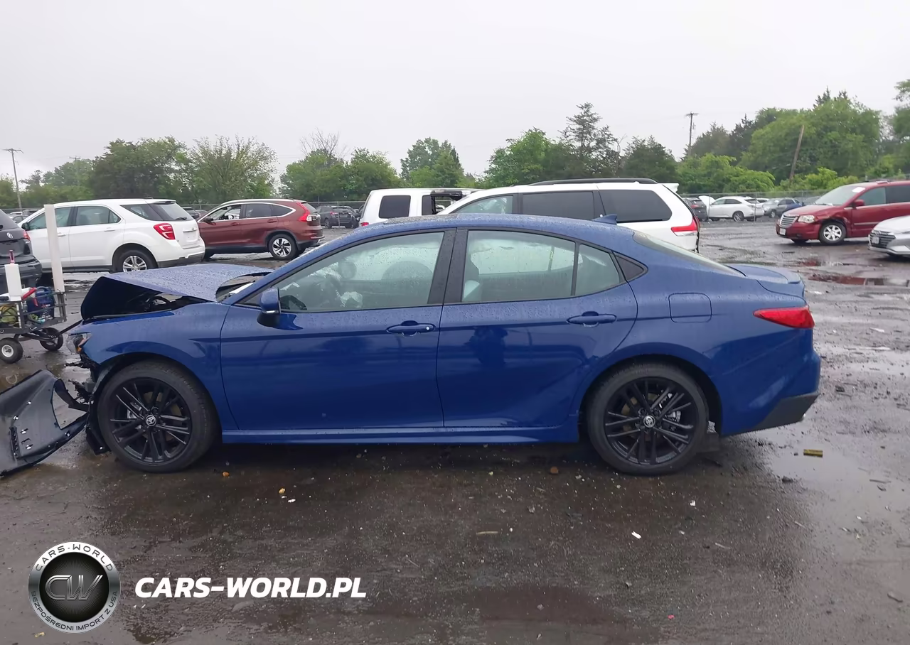 2026 Toyota Camry Se VIN:4T1DAACKXTU303880 - 14