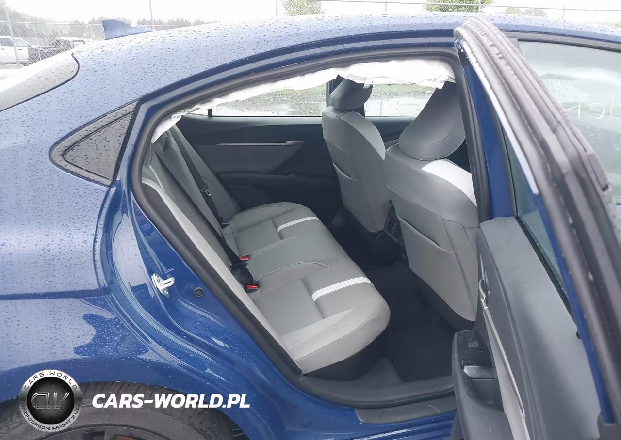 2026 Toyota Camry Se VIN:4T1DAACKXTU303880 - 8