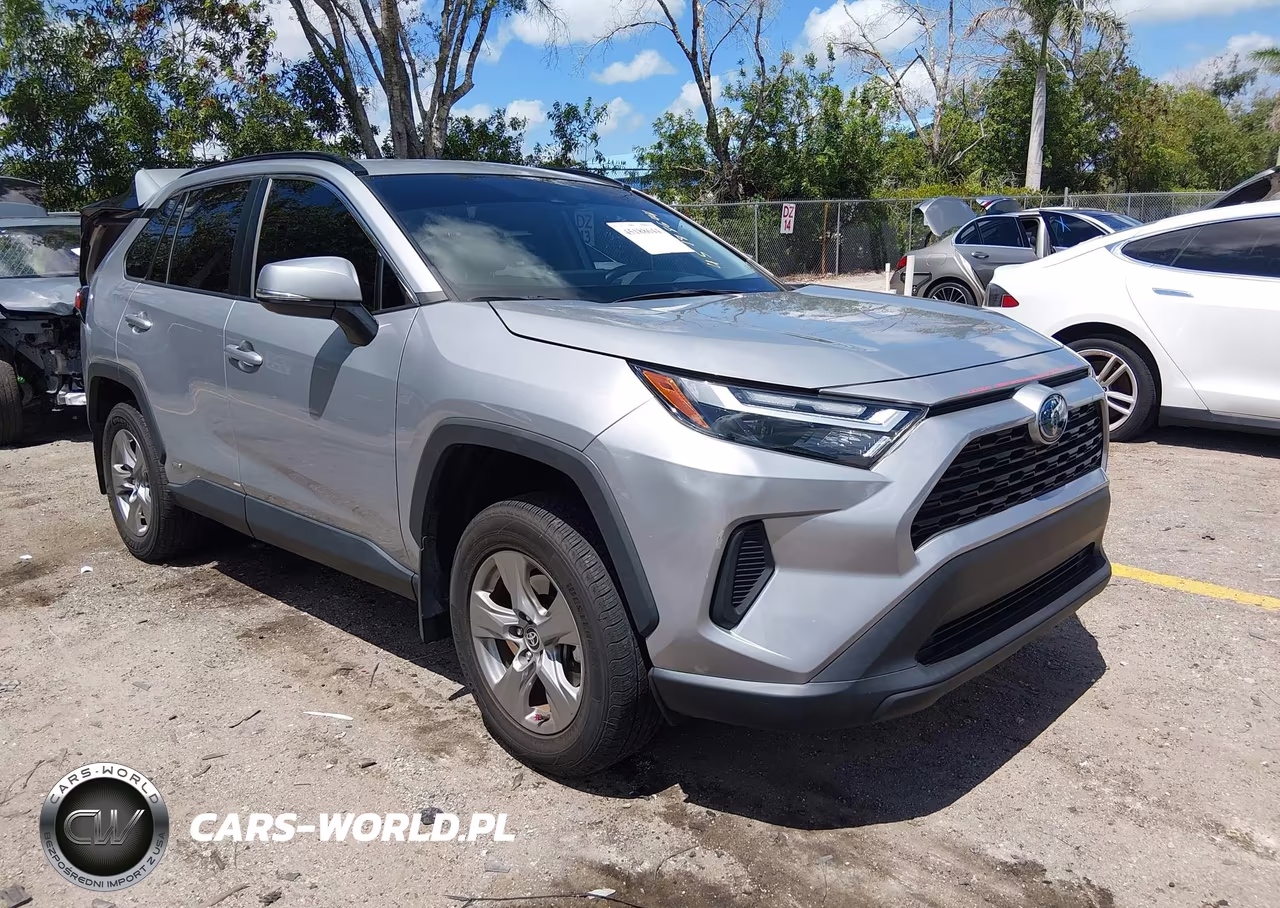 2024 Toyota Rav4 Hybrid Xle – zdjęcie 1 z 17