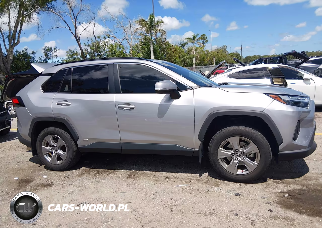 2024 Toyota Rav4 Hybrid Xle VIN:4T3RWRFV1RU113588 - 14