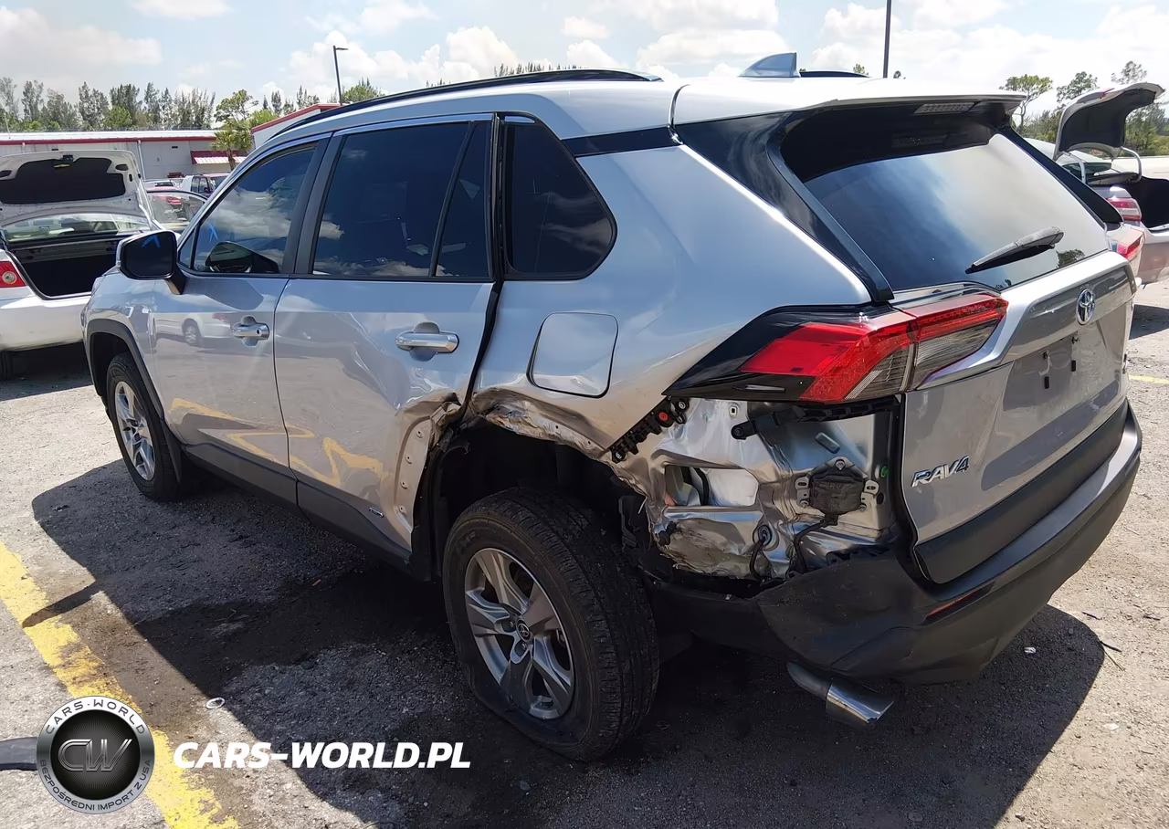 2024 Toyota Rav4 Hybrid Xle VIN:4T3RWRFV1RU113588 - 3
