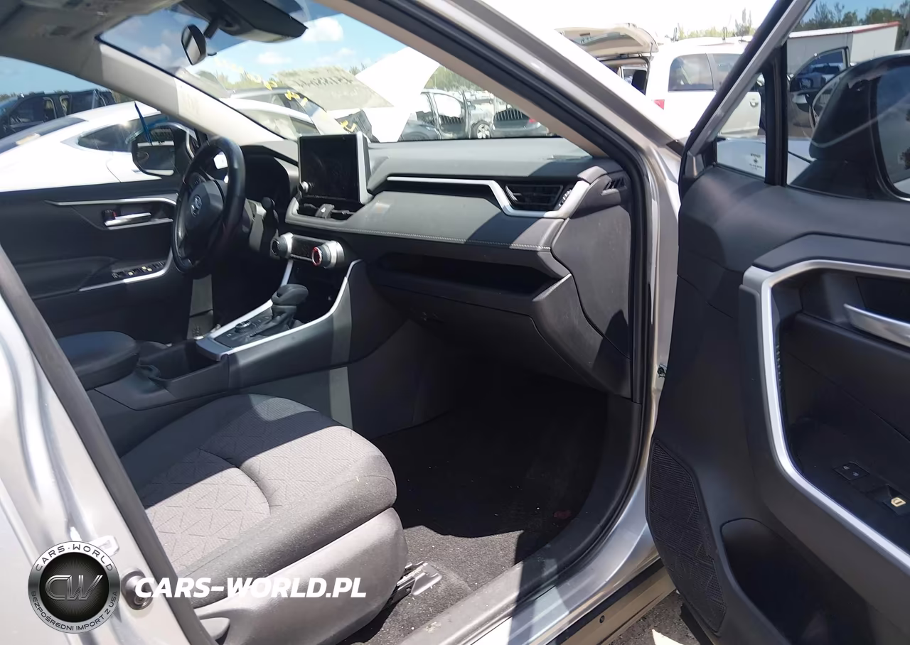2024 Toyota Rav4 Hybrid Xle VIN:4T3RWRFV1RU113588 - 5