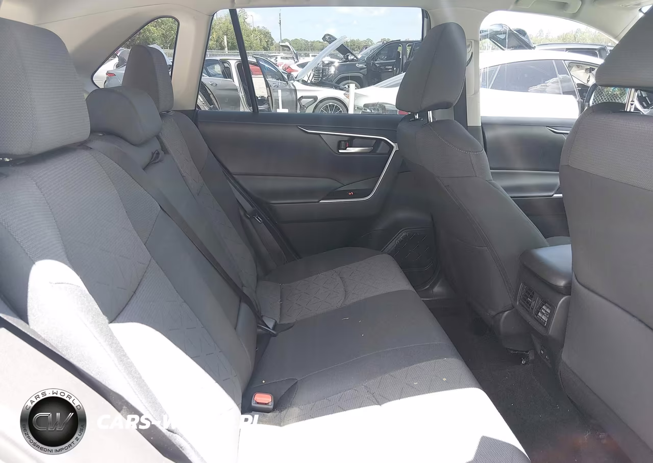 2024 Toyota Rav4 Hybrid Xle VIN:4T3RWRFV1RU113588 - 8