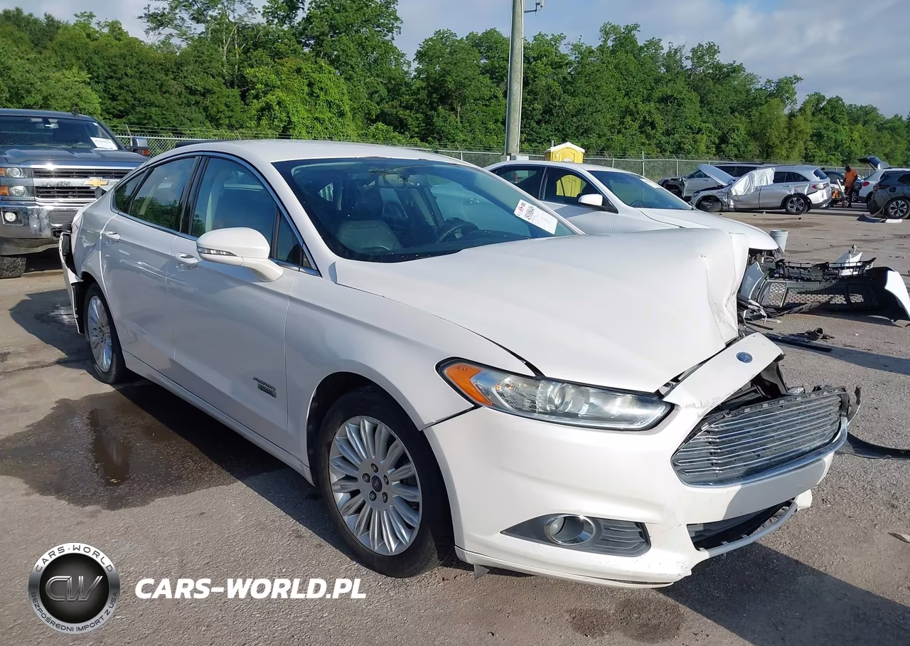 2013 Ford Fusion Energi Se Luxury – zdjęcie 1 z 16
