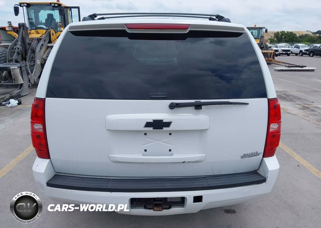 2011 Chevrolet Tahoe Ls VIN:1GNSCAE01BR389655 - 16