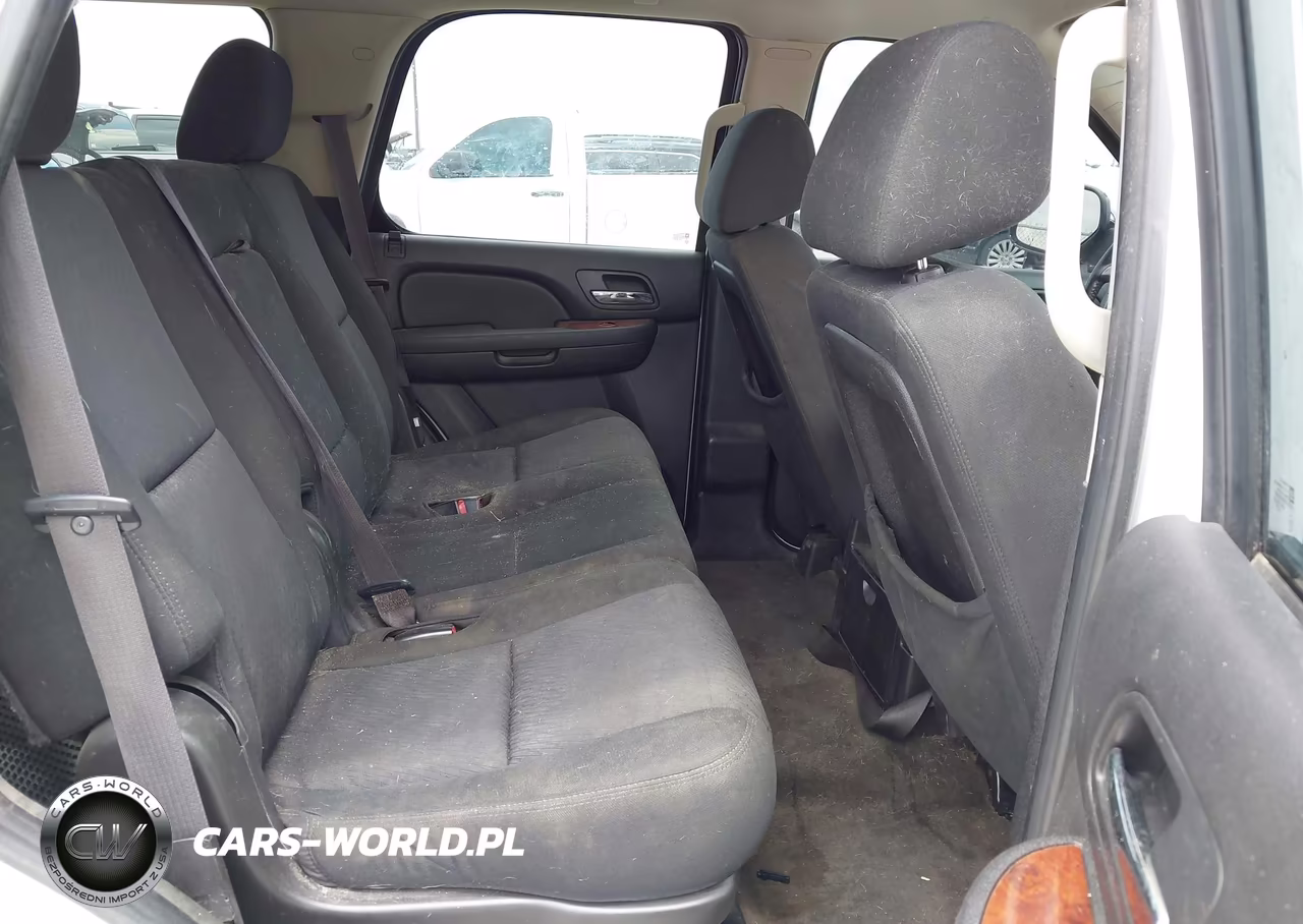 2011 Chevrolet Tahoe Ls VIN:1GNSCAE01BR389655 - 8