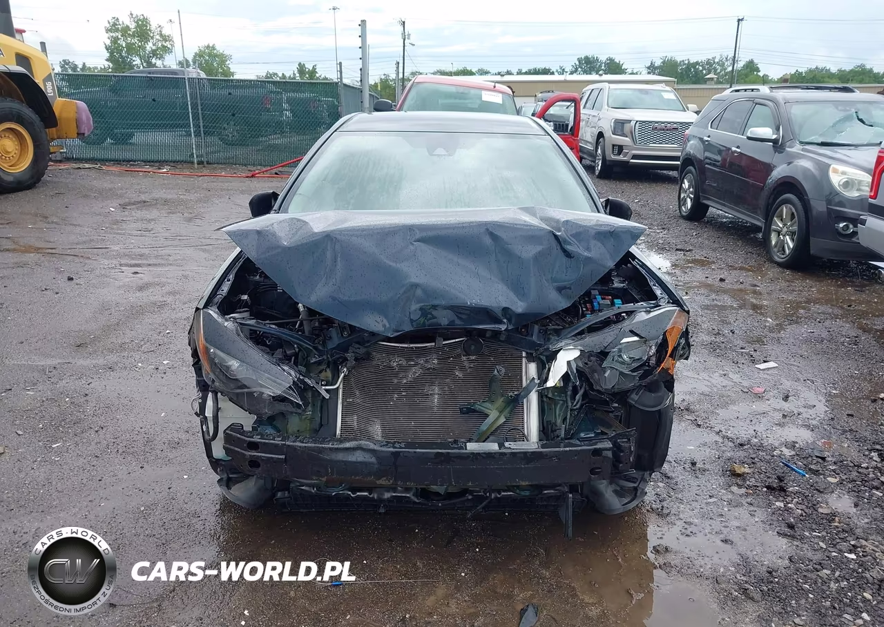 2017 Toyota Corolla Le VIN:2T1BURHE3HC930820 - 13