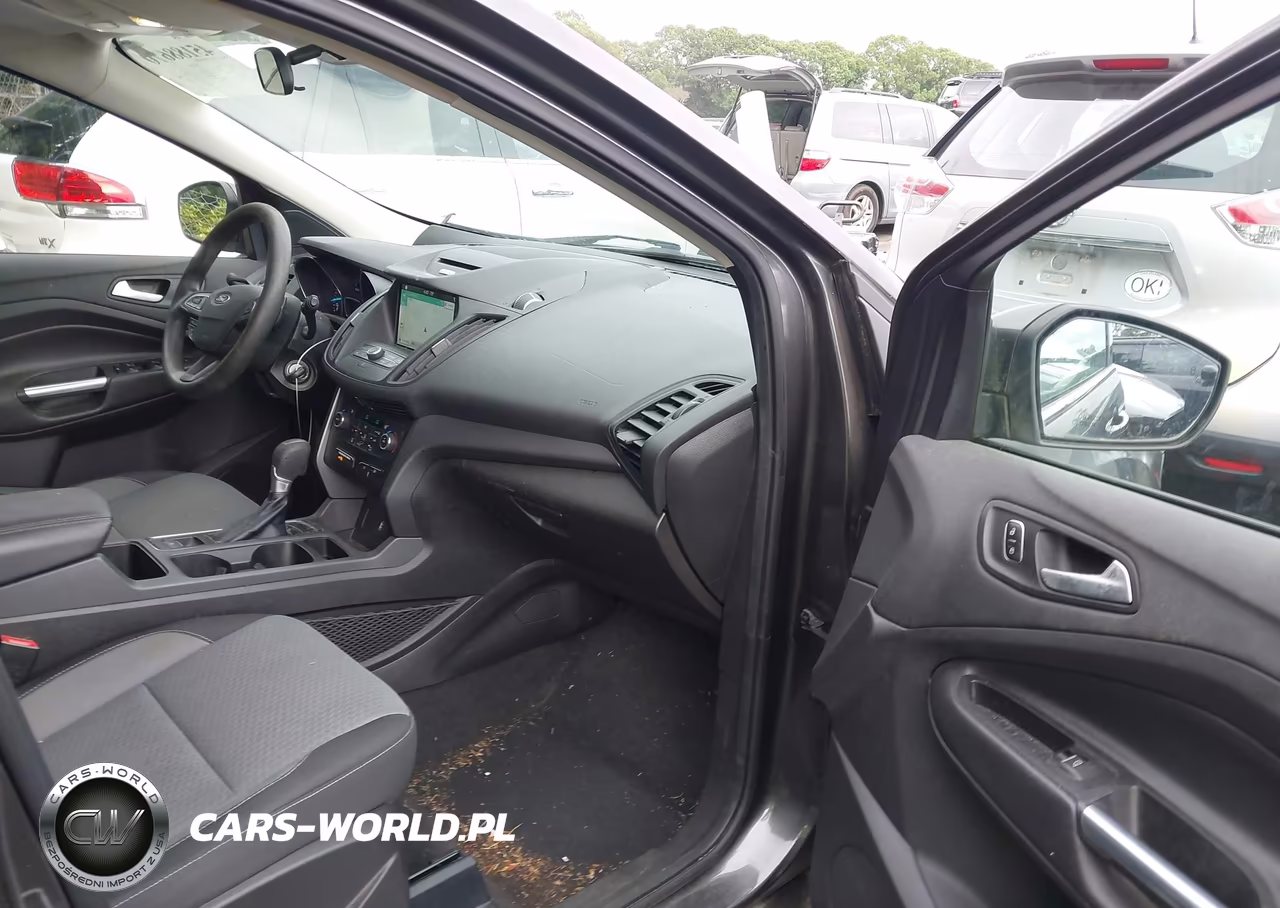 2017 Ford Escape Se VIN:1FMCU0G90HUA35854 - 5