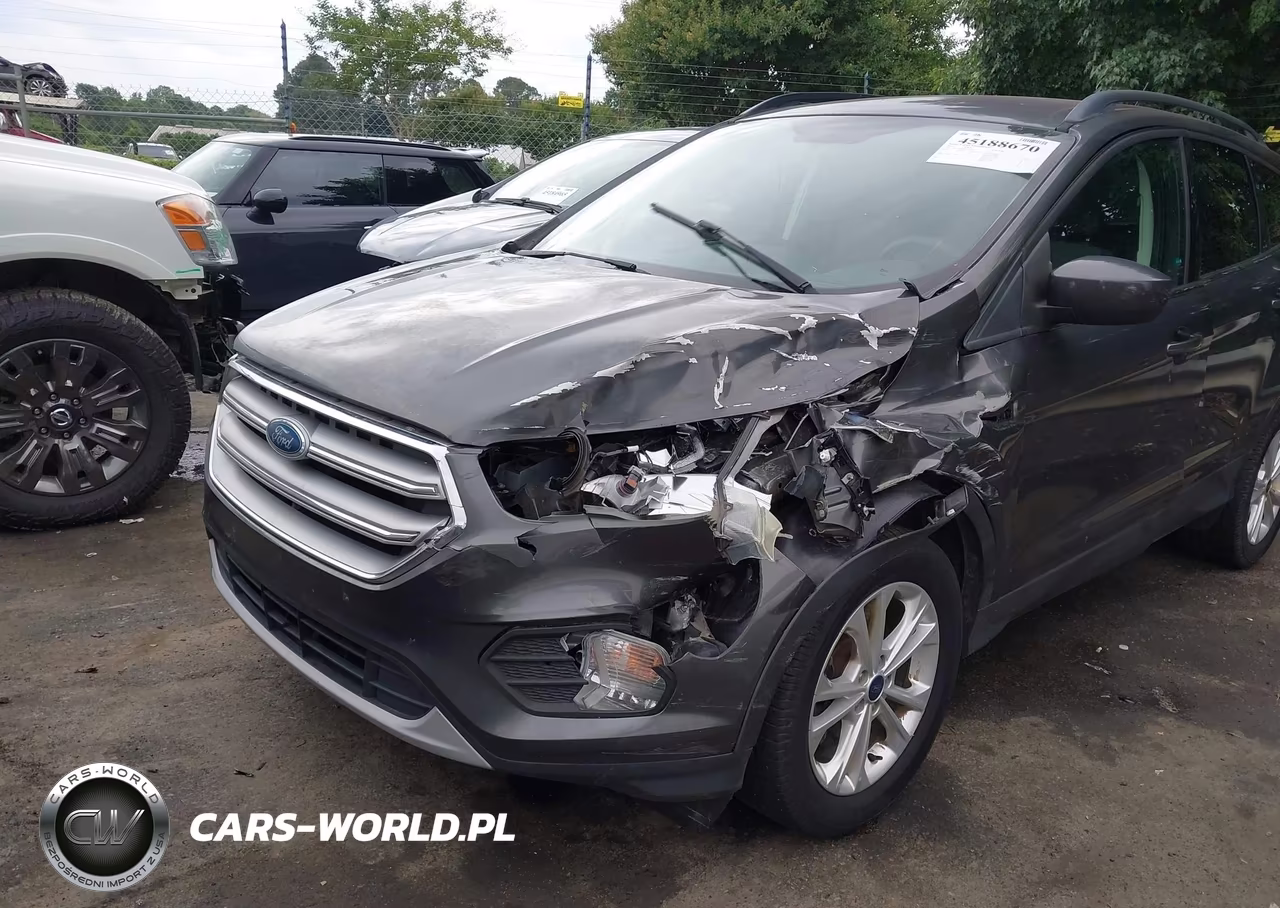 2017 Ford Escape Se VIN:1FMCU0G90HUA35854 - 6