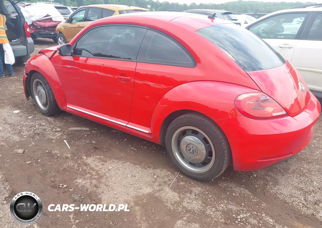 2012 Volkswagen Beetle 2.5L VIN:3VWJP7AT4CM612573 - 3