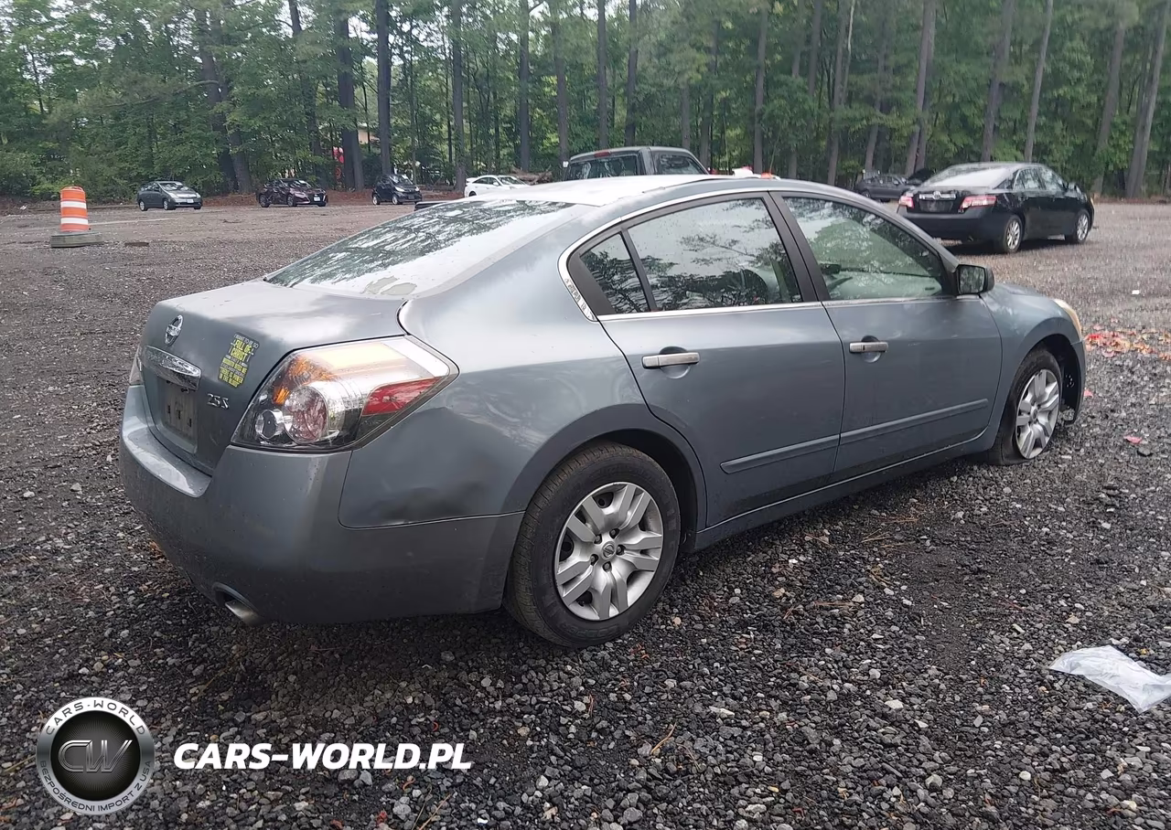 2010 Nissan Altima 2.5 S VIN:1N4AL2AP7AN463539 - 4