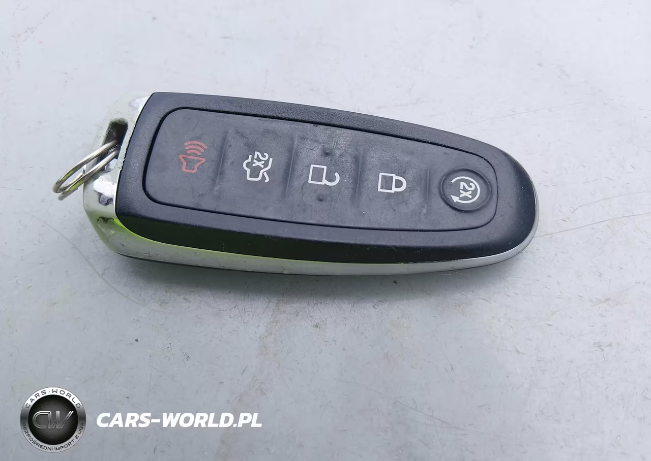 2018 Ford Escape Titanium VIN:1FMCU0J91JUA52628 - 11