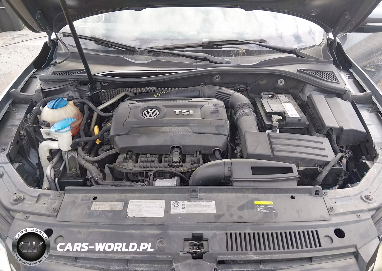2015 Volkswagen Passat S VIN:1VWAS7A3XFC091413 - 10