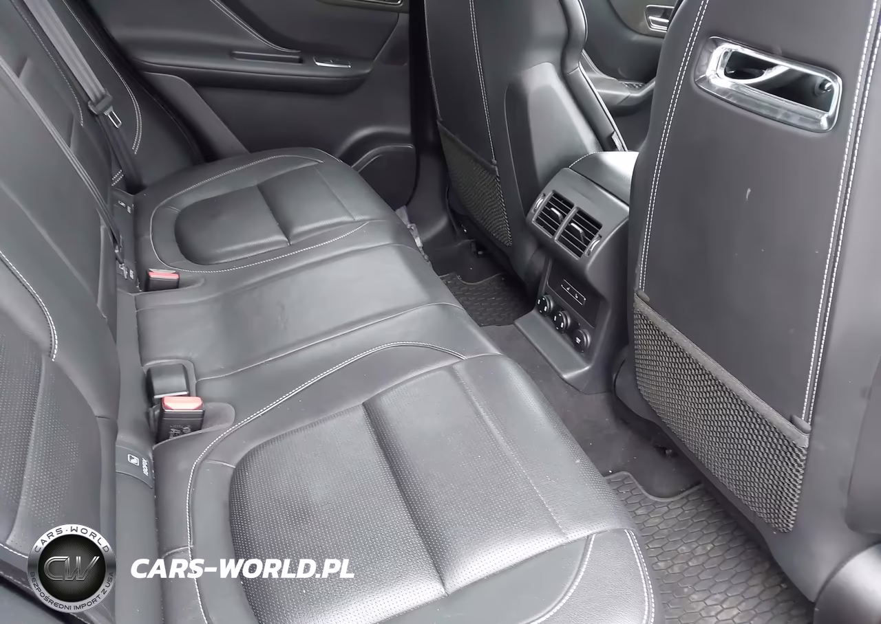 2019 Jaguar F-Pace S VIN:SADCM2FV6KA610227 - 8
