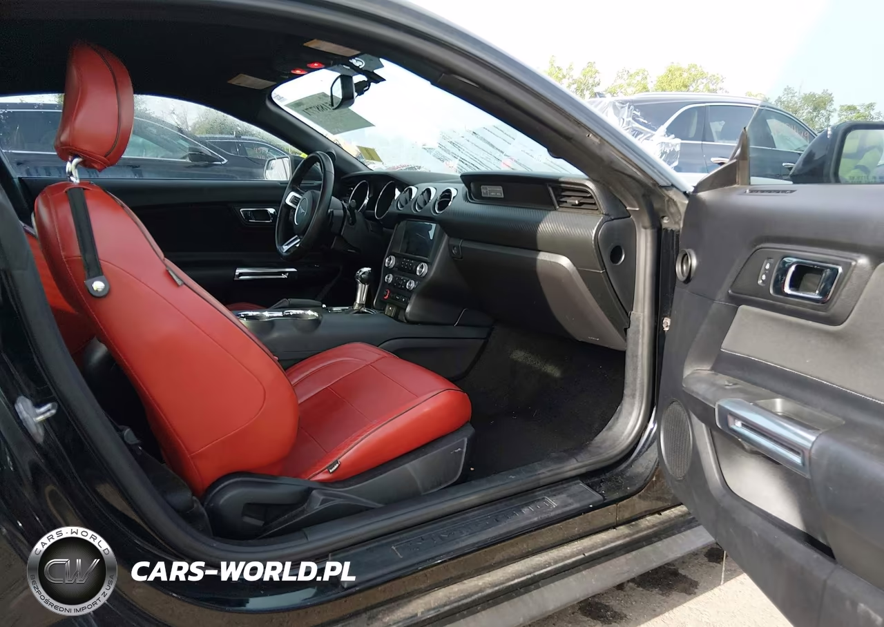 2017 Ford Mustang V6 VIN:1FA6P8AM0H5230504 - 5