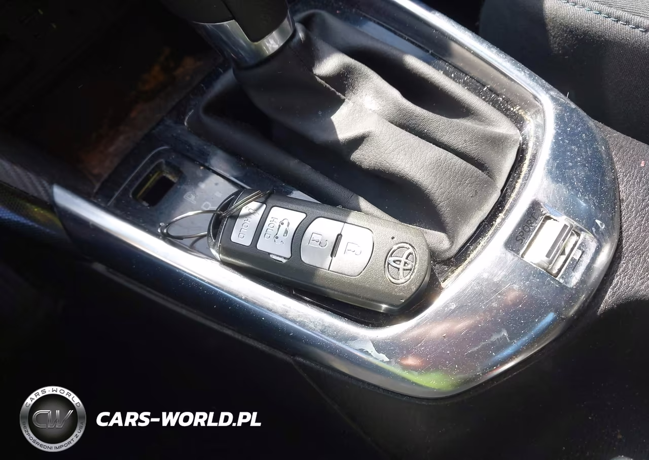 2017 Toyota Yaris Ia VIN:3MYDLBYV6HY173464 - 11
