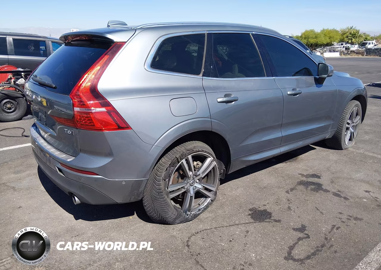 2018 Volvo Xc60 T6 Momentum VIN:LYVA22RK5JB118290 - 4