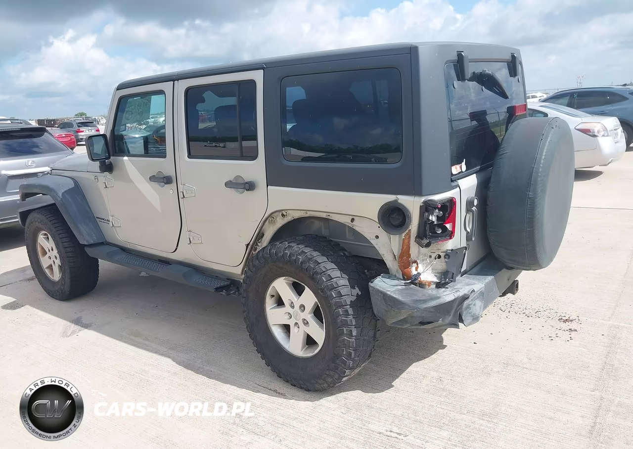 2007 Jeep Wrangler Unlimited X VIN:1J4GB39147L108808 - 3