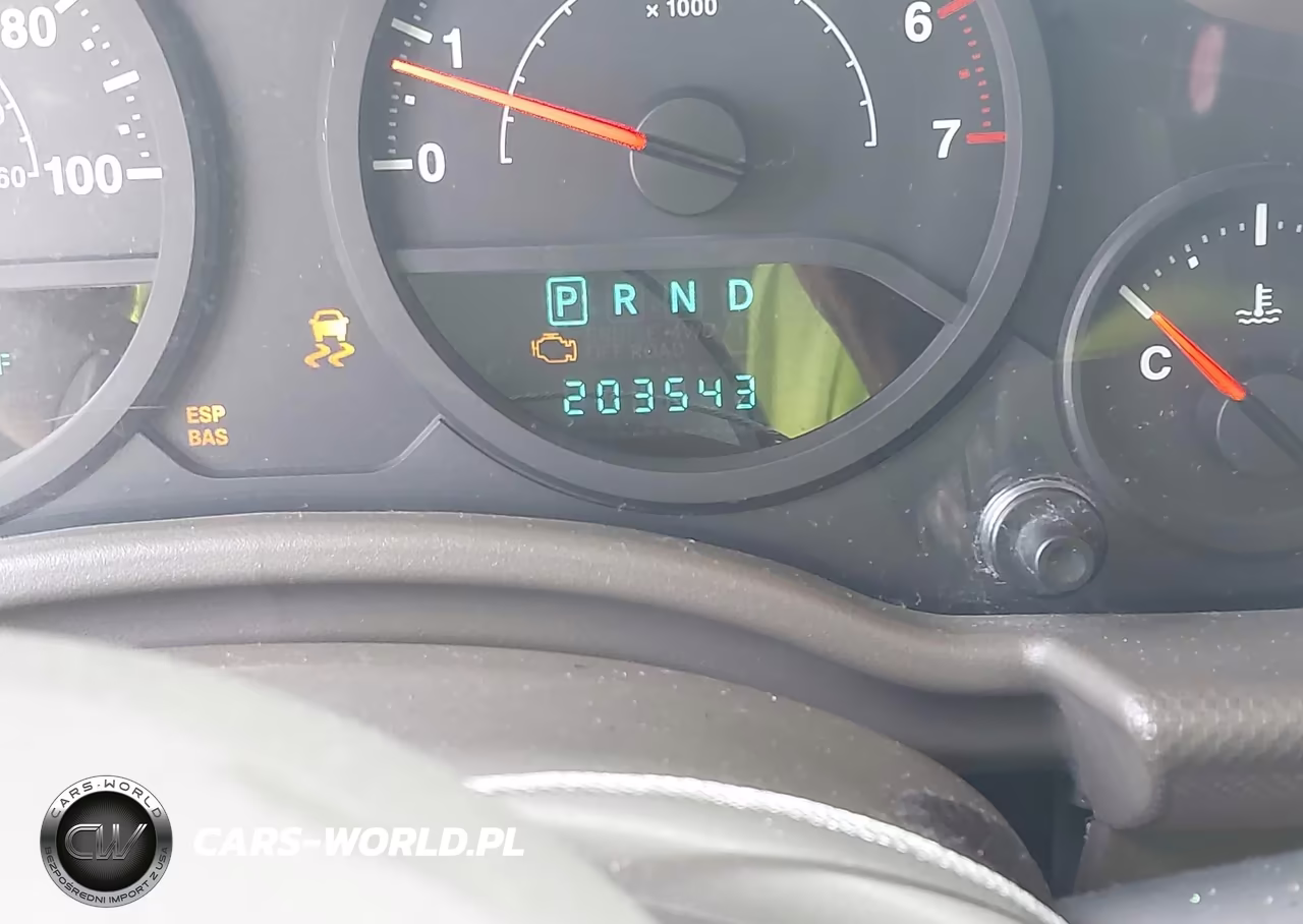 2007 Jeep Wrangler Unlimited X VIN:1J4GB39147L108808 - 7