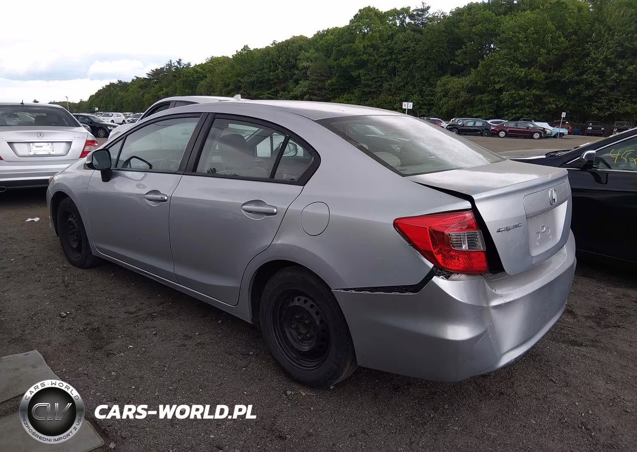 2012 Honda Civic Lx VIN:2HGFB2F58CH557887 - 3