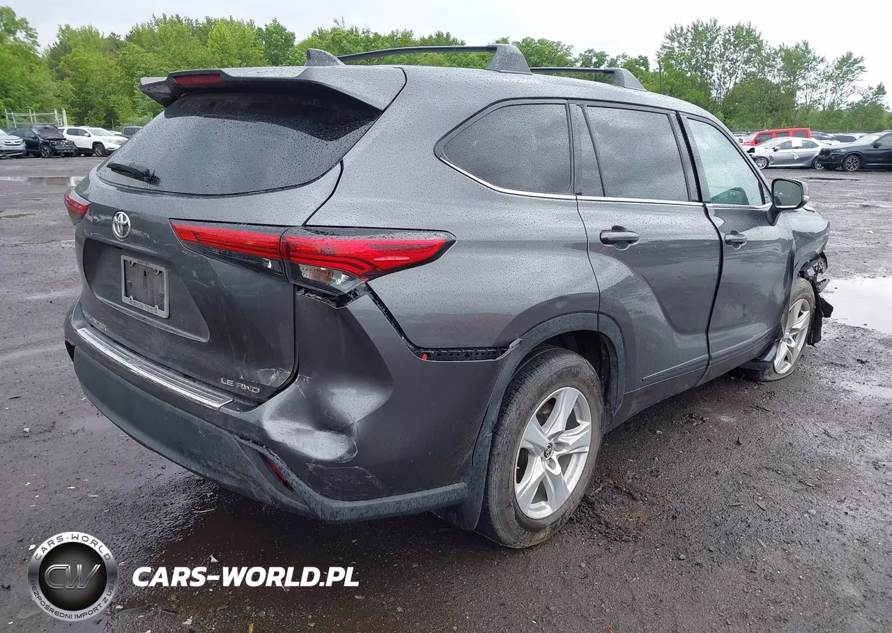 2022 Toyota Highlander Le VIN:5TDBZRBH6NS250367 - 4
