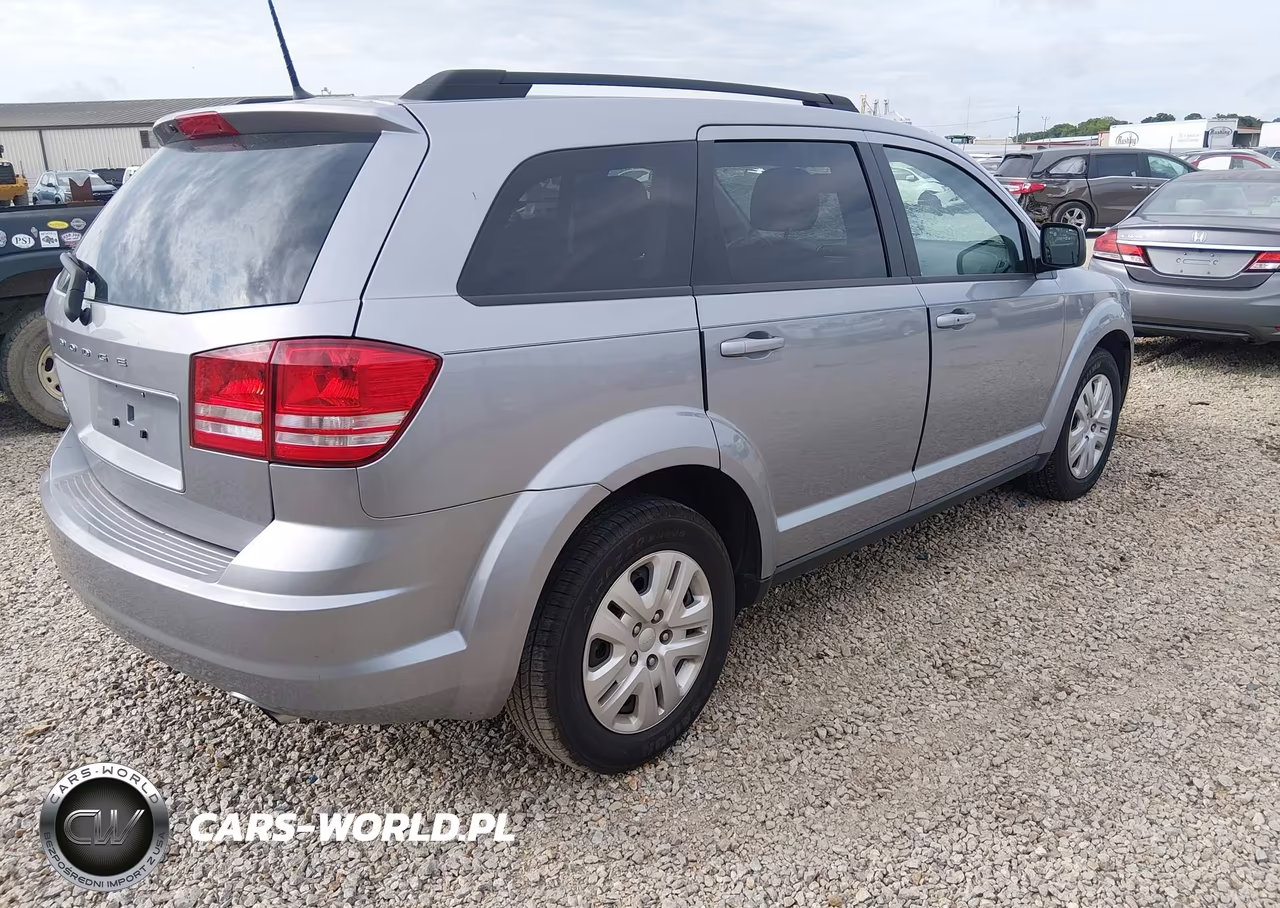 2018 Dodge Journey Se VIN:3C4PDCAB6JT524777 - 4