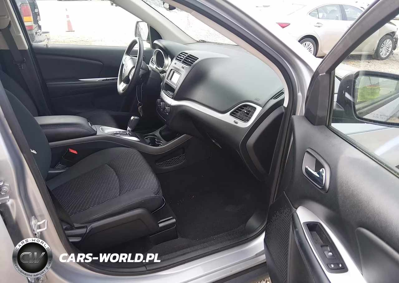 2018 Dodge Journey Se VIN:3C4PDCAB6JT524777 - 5