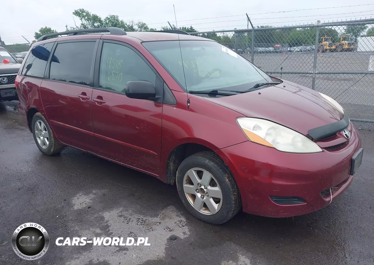 2010 Toyota Sienna Le
