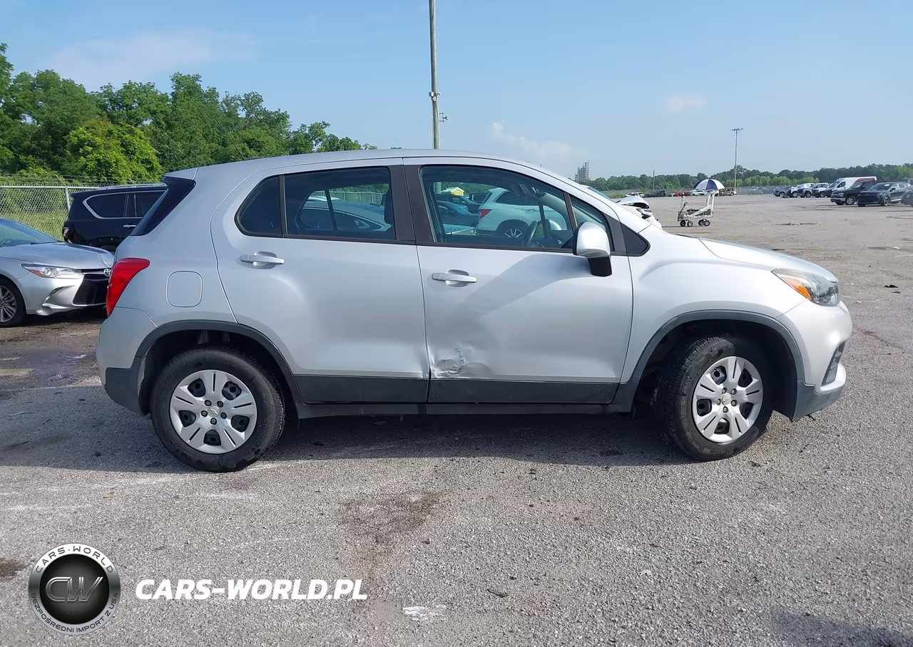 2019 Chevrolet Trax Ls VIN:3GNCJKSB4KL161260 - 13