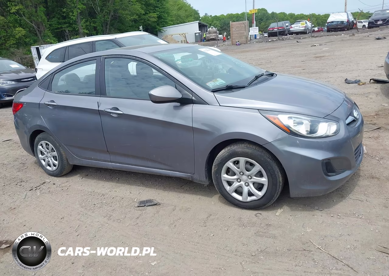 2013 Hyundai Accent Gls – zdjęcie 1 z 11