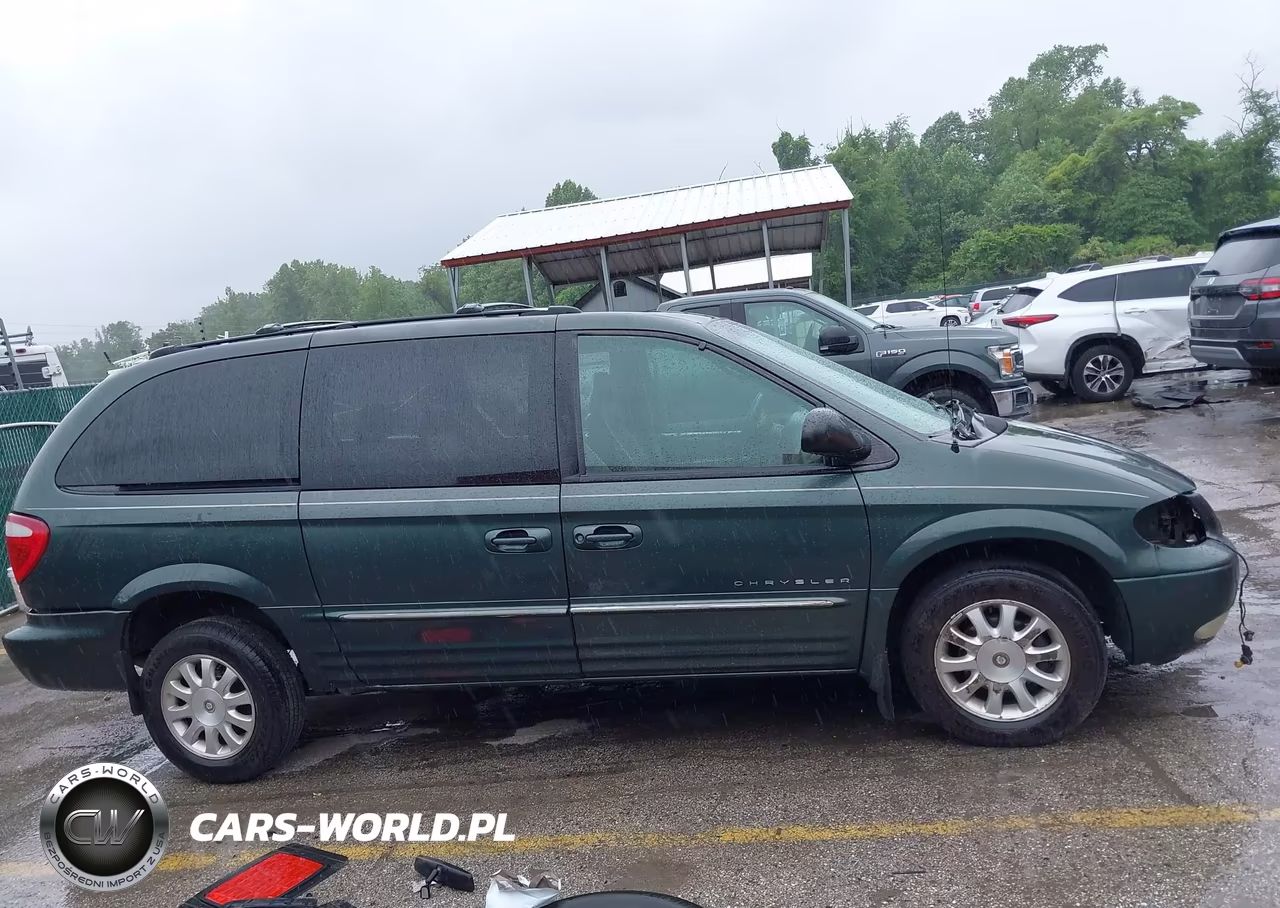 2001 Chrysler Town & Country Lxi VIN:2C8GP54L21R158146 - 13