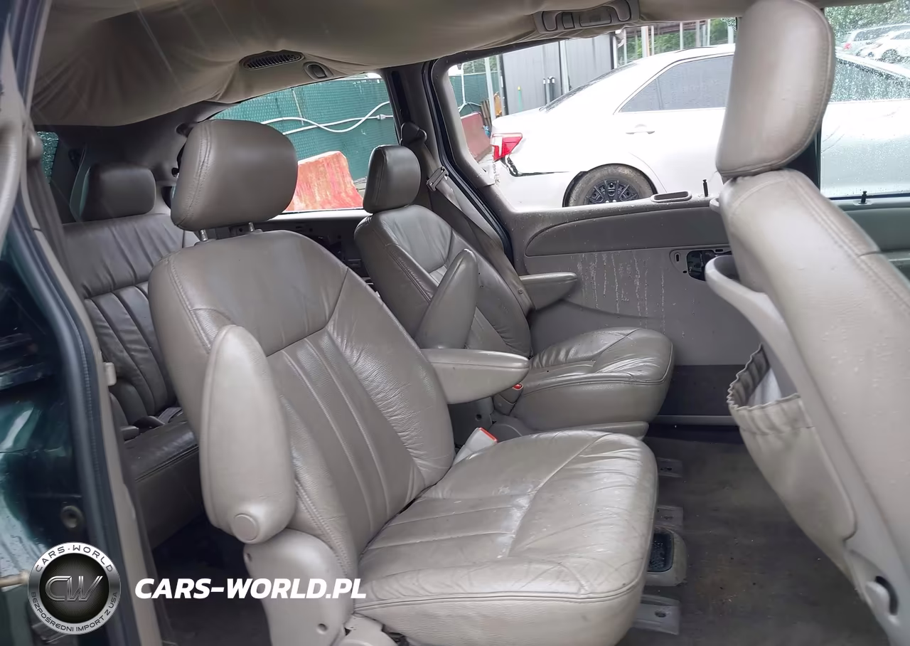 2001 Chrysler Town & Country Lxi VIN:2C8GP54L21R158146 - 8
