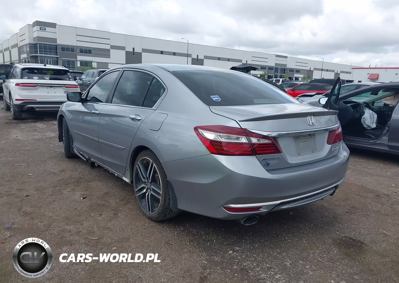 2017 Honda Accord Sport Se VIN:1HGCR2F18HA053972 - 3