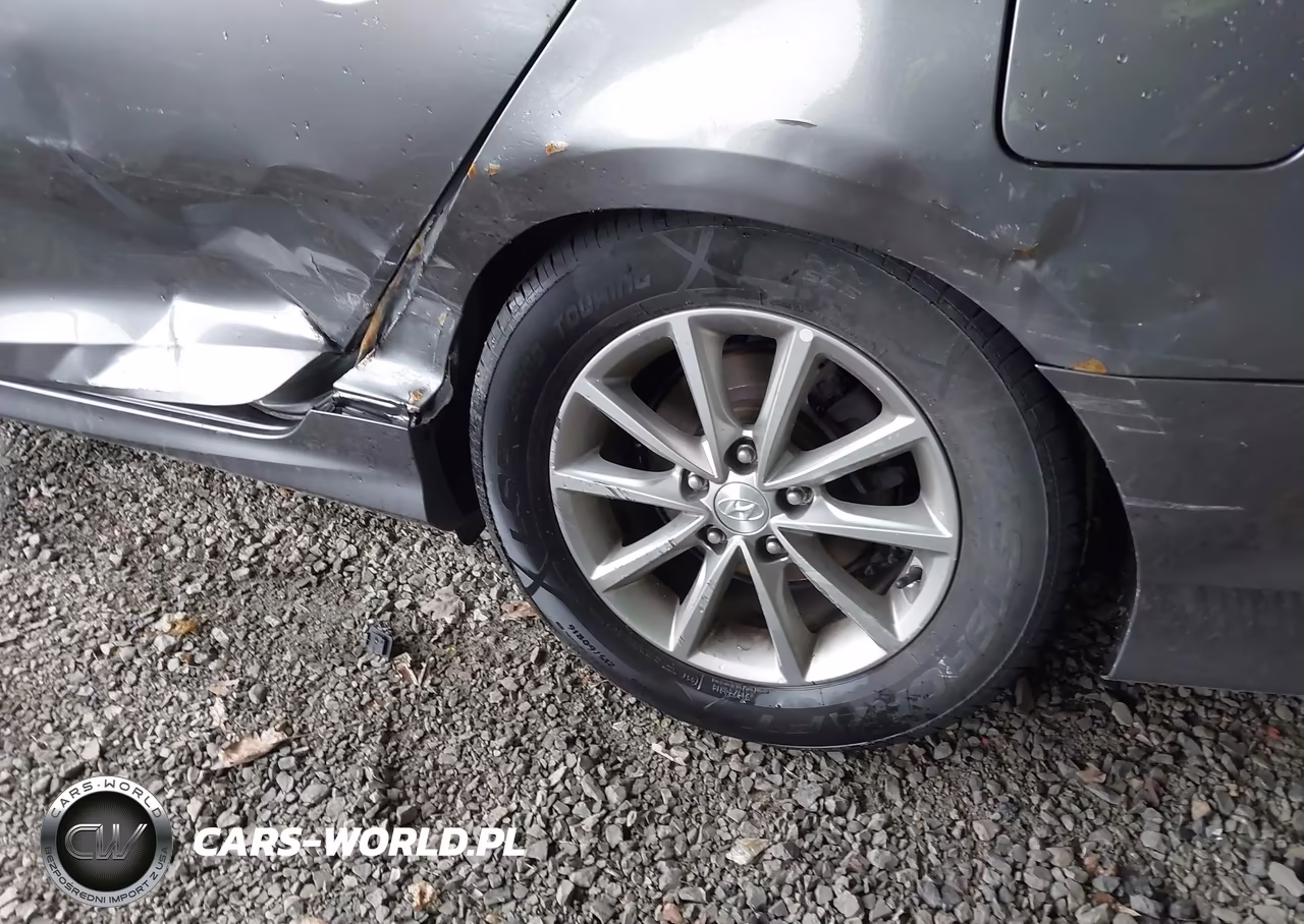 2019 Hyundai Sonata Se VIN:5NPE24AF6KH750762 - 17