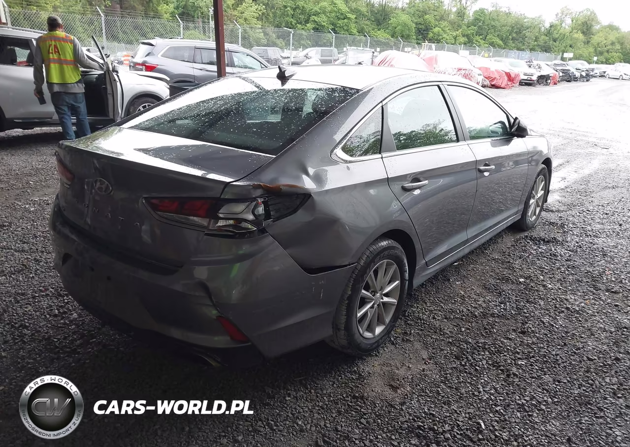 2019 Hyundai Sonata Se VIN:5NPE24AF6KH750762 - 4