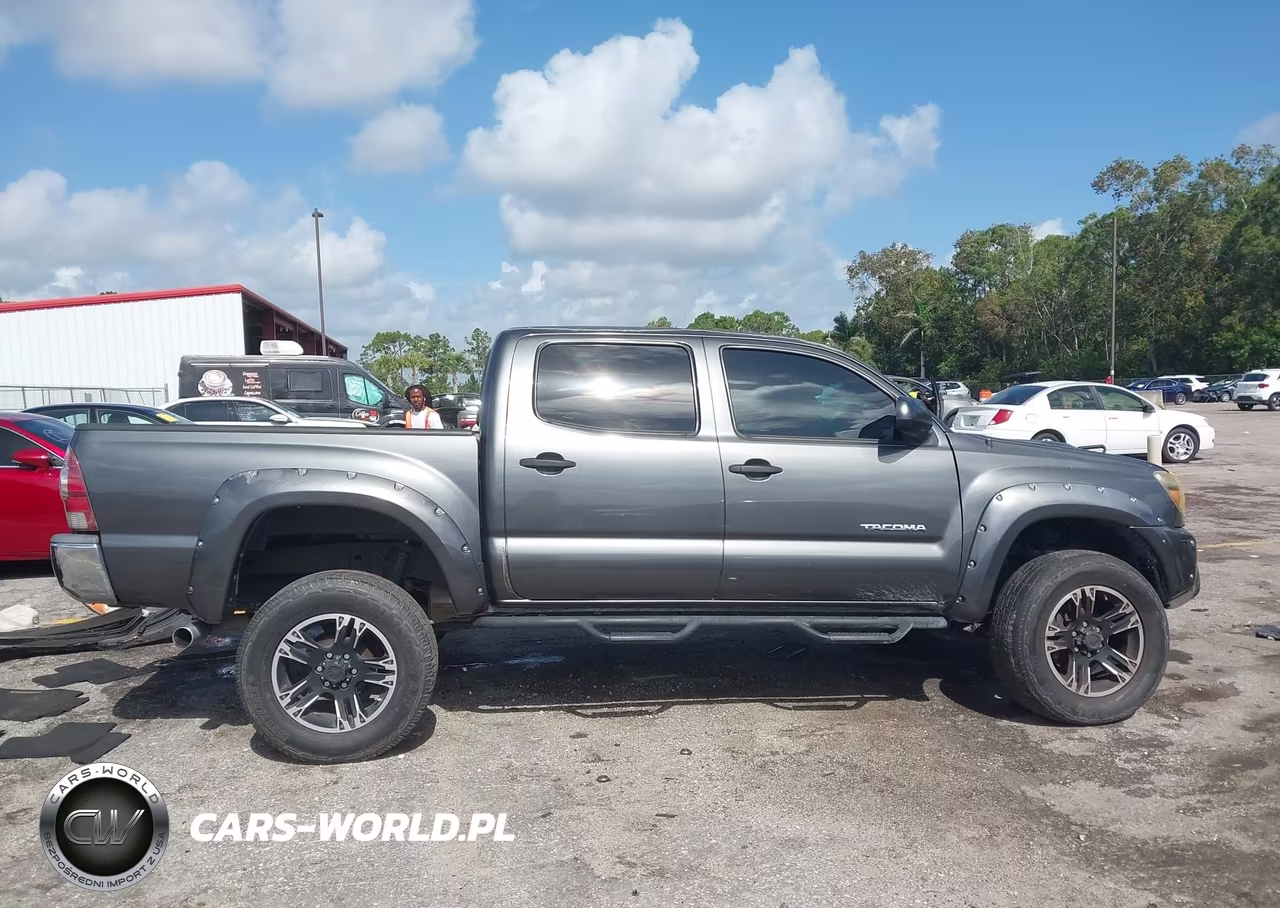 2013 Toyota Tacoma Base V6 VIN:3TMLU4EN8DM130916 - 13