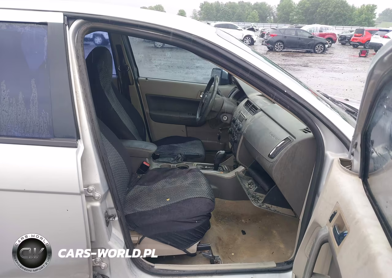 2008 Ford Focus Se-Ses VIN:1FAHP35NX8W128040 - 5