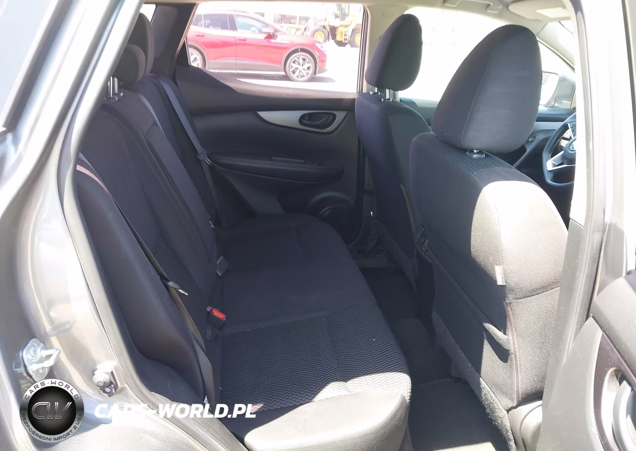 2017 Nissan Rogue Sport S VIN:JN1BJ1CP8HW023140 - 8