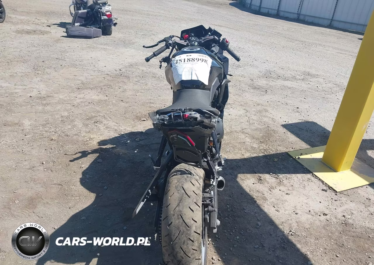 2024 Suzuki Gsx800 F VIN:JS1EM13B1R7101799 - 6