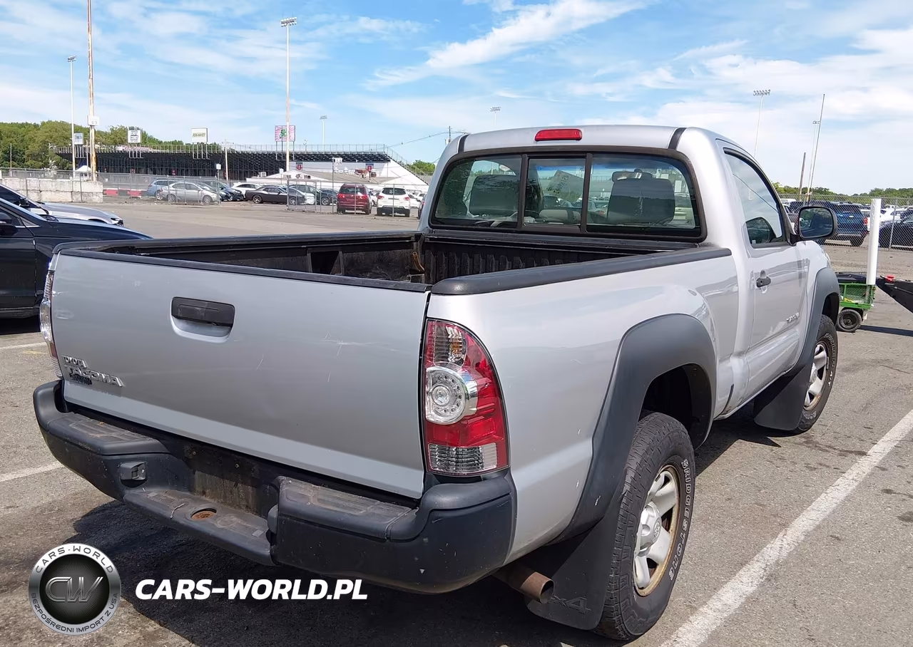 2009 Toyota Tacoma VIN:5TEPX42N79Z638429 - 4