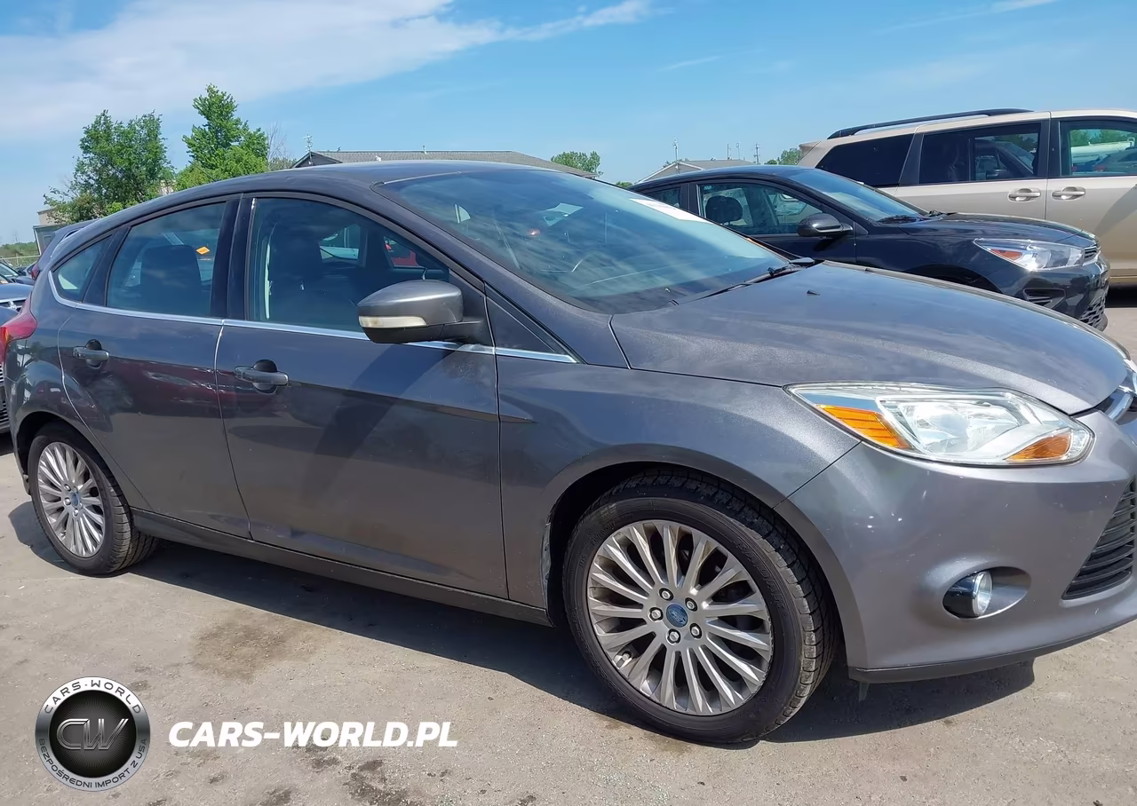 2012 Ford Focus Titanium VIN:1FAHP3N24CL366238 - 13
