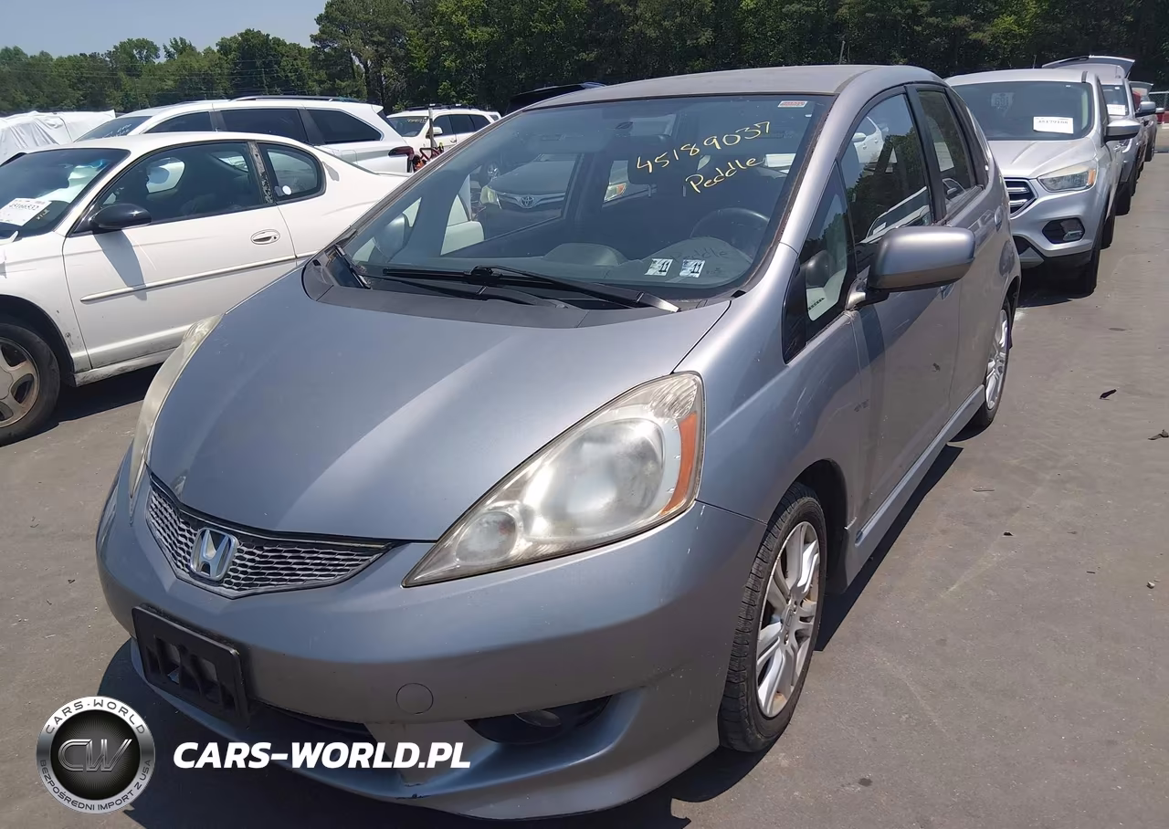 2010 Honda Fit Sport VIN:JHMGE8H66AS002458 - 6