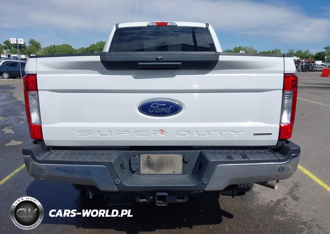 2018 Ford F-250 Xl VIN:1FT7X2B61JEC22185 - 16
