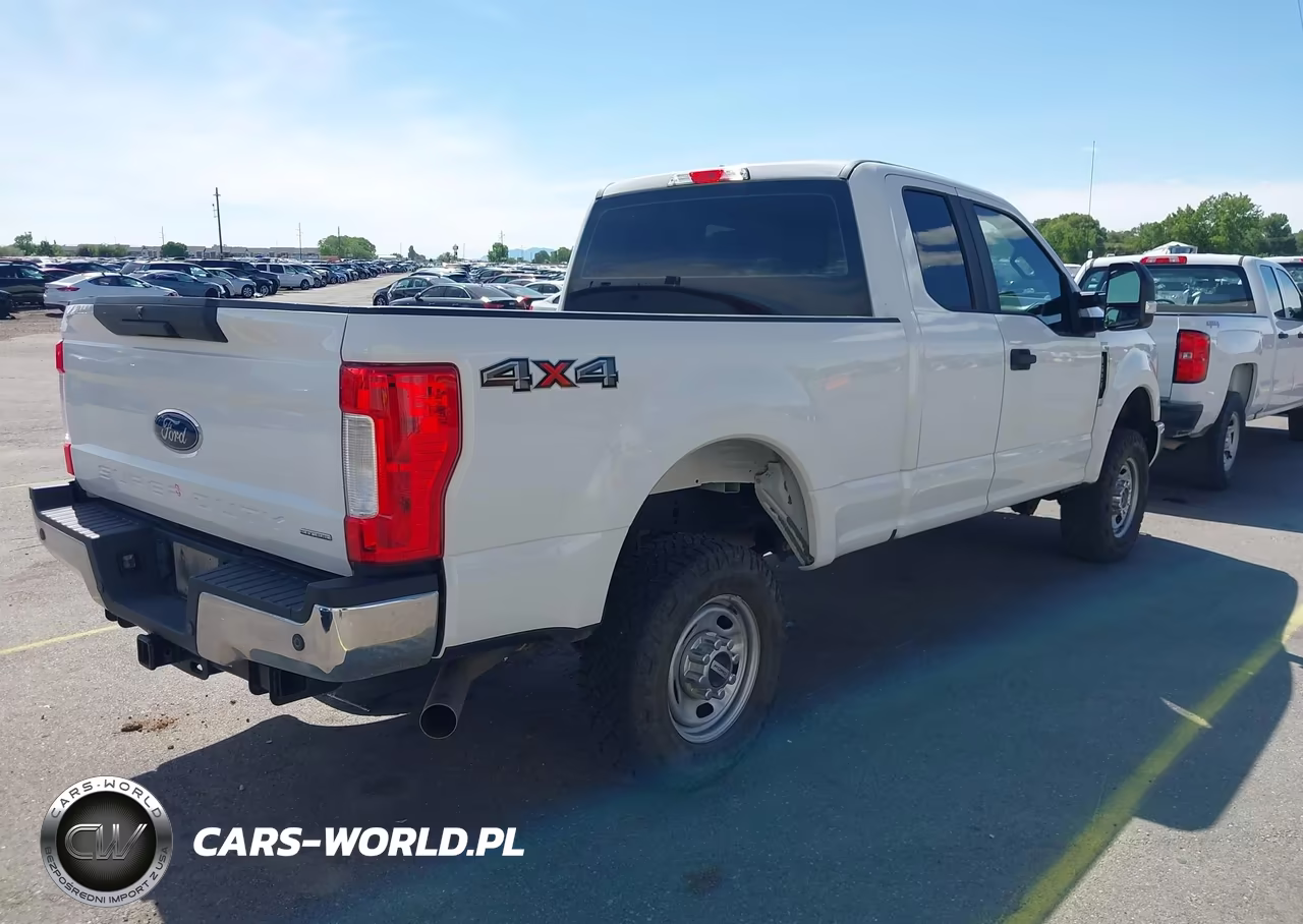 2018 Ford F-250 Xl VIN:1FT7X2B61JEC22185 - 4