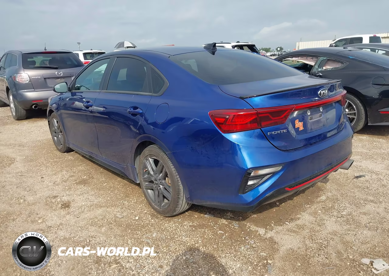 2021 Kia Forte Gt-Line VIN:3KPF34AD1ME305577 - 3