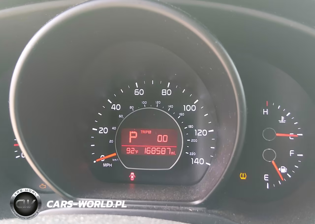 2014 Kia Soul + VIN:KNDJP3A55E7027558 - 7
