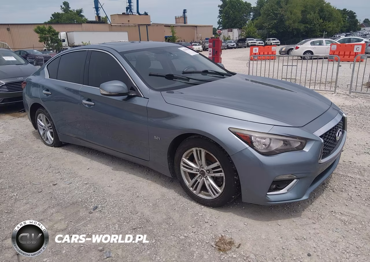 2018 Infiniti Q50 Luxe – zdjęcie 1 z 17