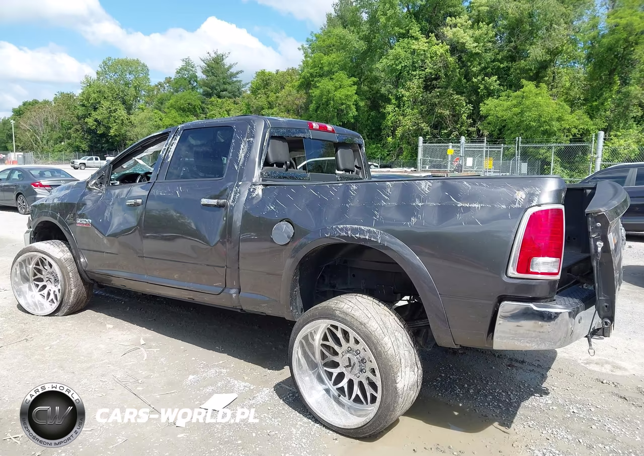 2015 Ram 3500 Laramie VIN:3C63R3EL8FG535645 - 3