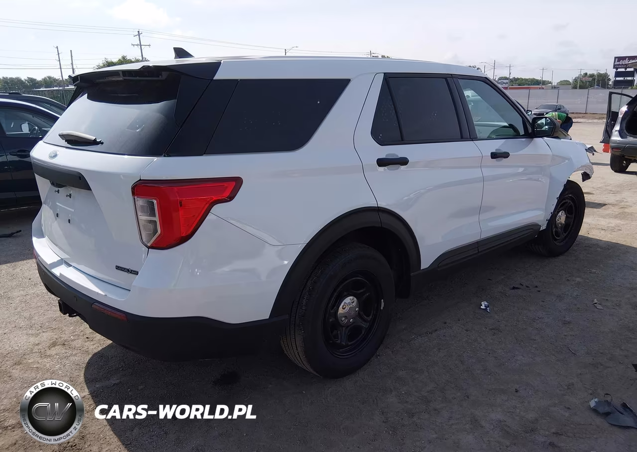 2023 Ford Police Interceptor Utility VIN:1FM5K8AB0PGB11157 - 4
