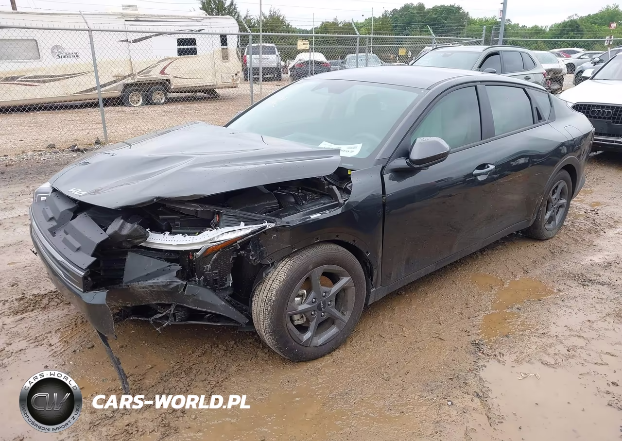 2025 Kia K4 Lxs VIN:3KPFT4DE6SE184692 - 2